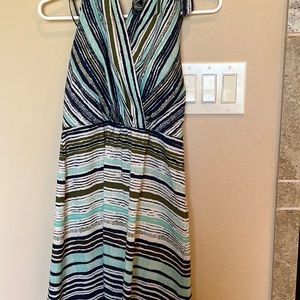 Athleta halter removable pads dress